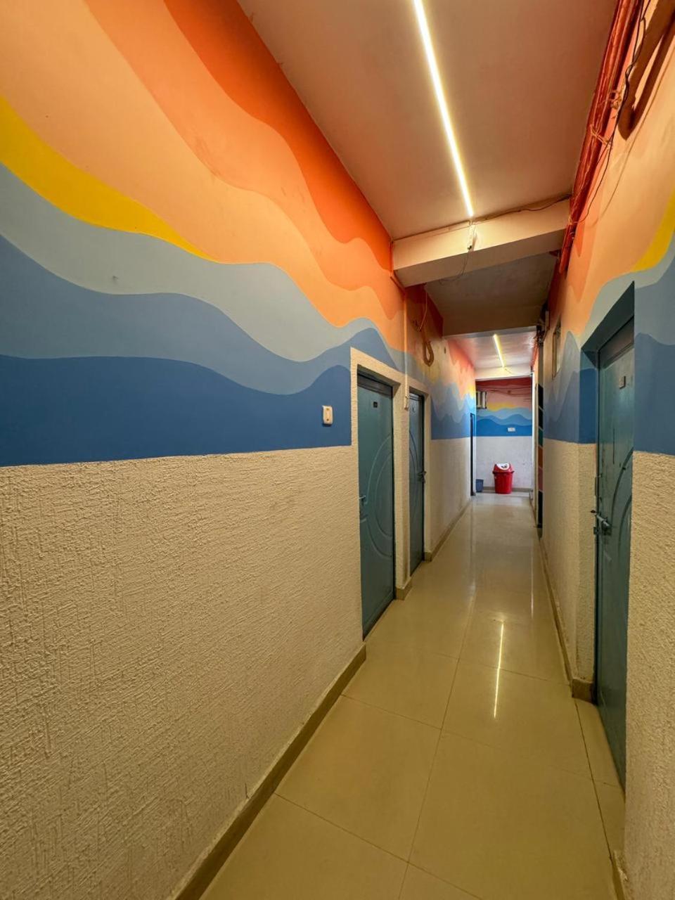 Madsquad Hostel Dorms & Rooms Varanasi Exterior photo