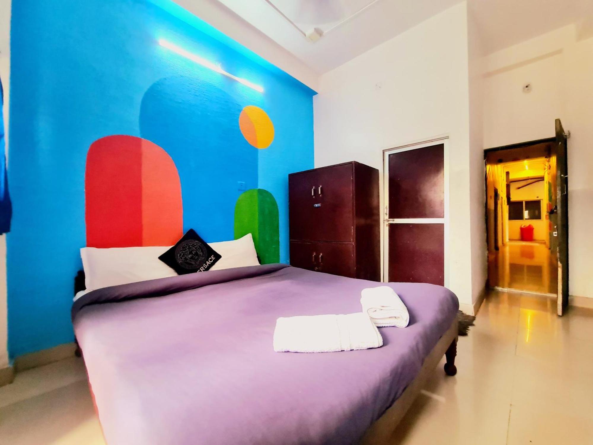 Madsquad Hostel Dorms & Rooms Varanasi Exterior photo