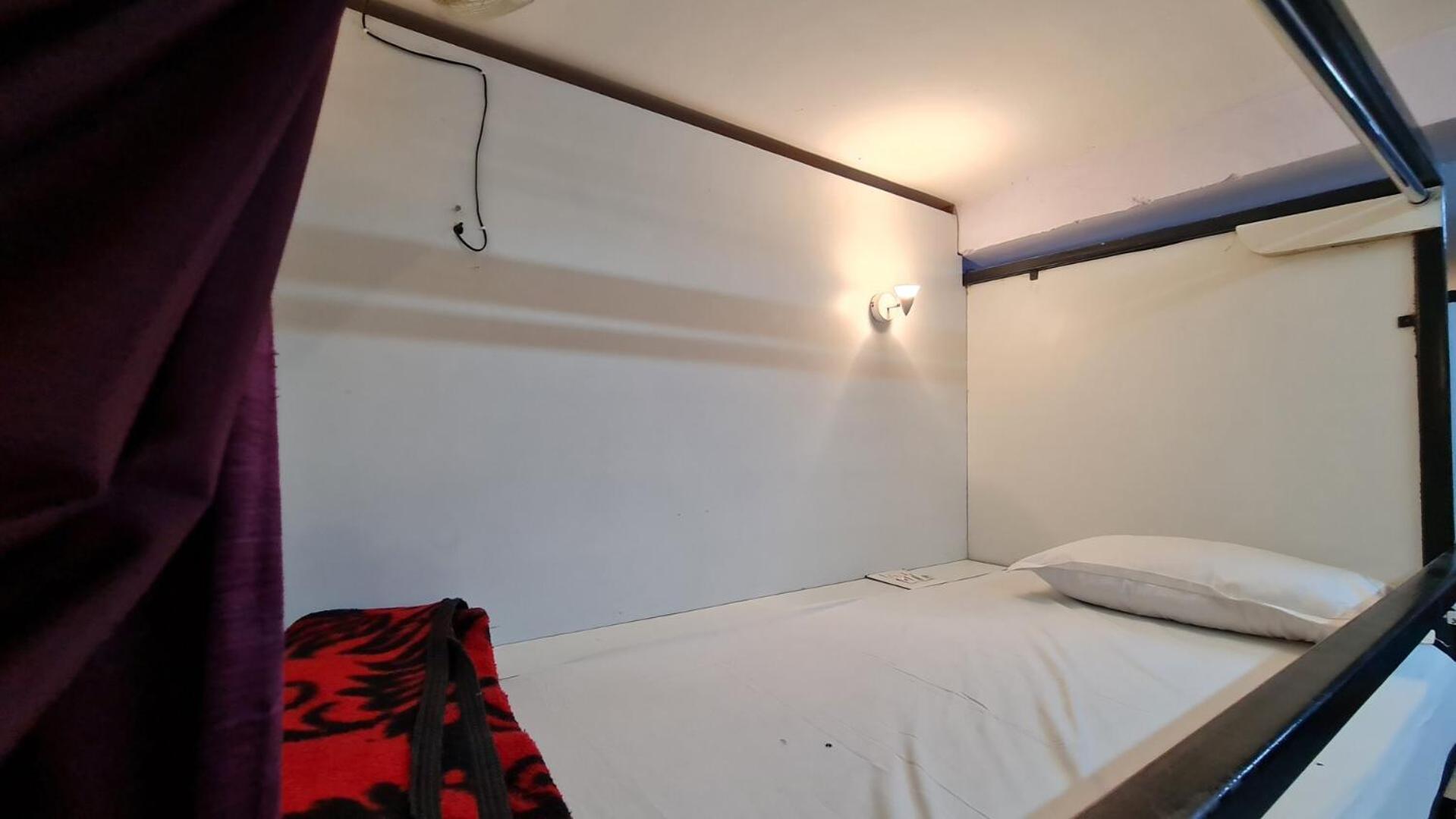 Madsquad Hostel Dorms & Rooms Varanasi Exterior photo